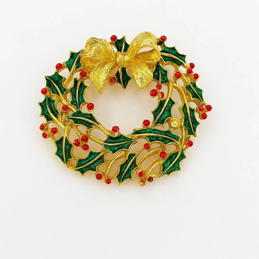 Jonette Jewelry Gold Tone Holiday Christmas Wreath Openwork Brooch
